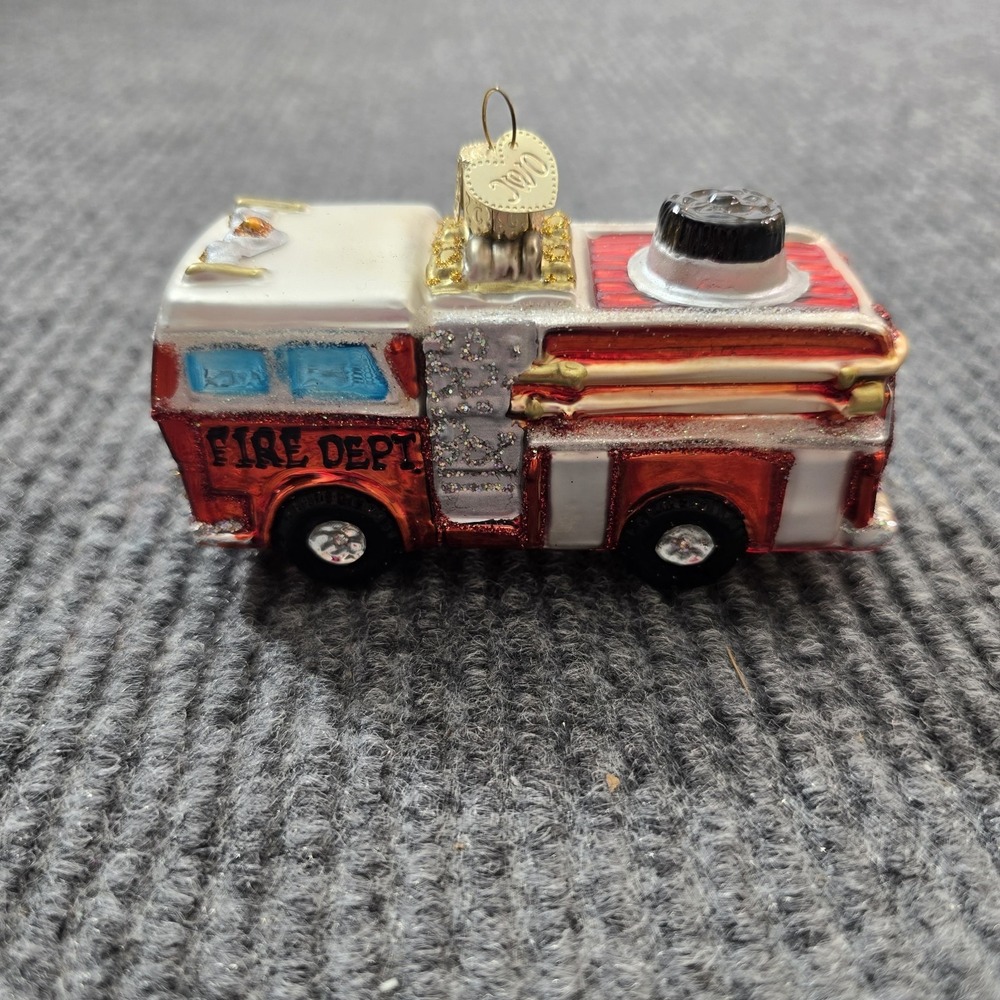 OLD WORLD CHRISTMAS RED FIRE TRUCK BLOWN GLASS‎ FIREFIGHTER XMAS ORNAMENT 2003